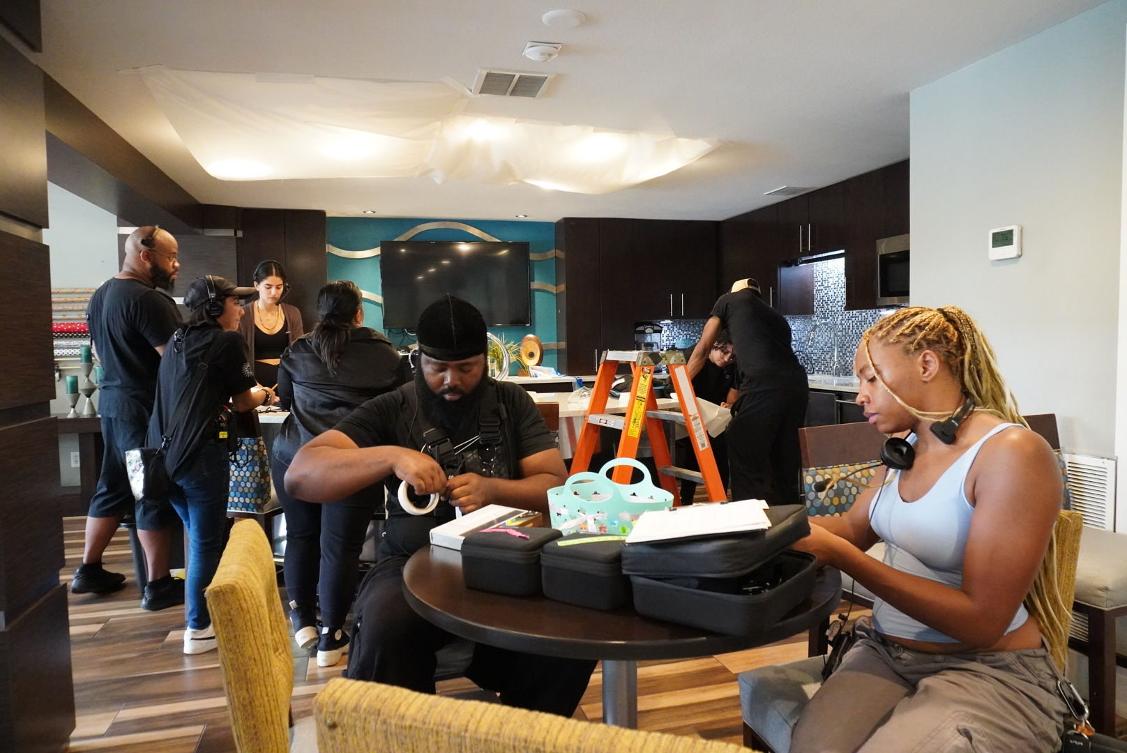 The Carvers behind the scenes